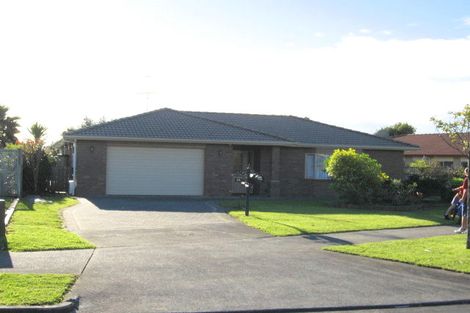 Photo of property in 10 Tington Avenue, Wattle Downs, Auckland, 2103