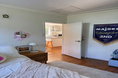 Photo of property in 55 Sunset Road, Totara Vale, Auckland, 0632