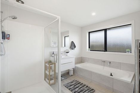 Photo of property in 33 Claremont Crescent, Amberley, 7410