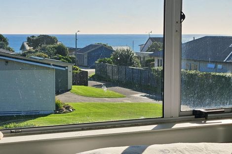 Photo of property in 25a-d Tireti Road, Titahi Bay, Porirua, 5022