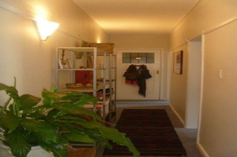Photo of property in Hobson Flats, 1u2 Hobson Street, Pipitea, Wellington, 6011