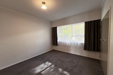 Photo of property in 2/3 Sovereign Place, Glenfield, Auckland, 0629
