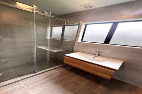 Photo of property in 50a Weldene Avenue, Glenfield, Auckland, 0629