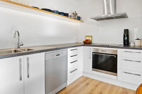 Photo of property in 10e Village Lane, Stoke, Nelson, 7011