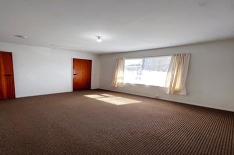 Photo of property in 5 Celeste Place, Totara Vale, Auckland, 0627