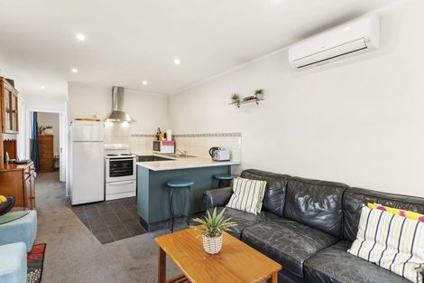 Photo of property in 97 The Parade, Island Bay, Wellington, 6023