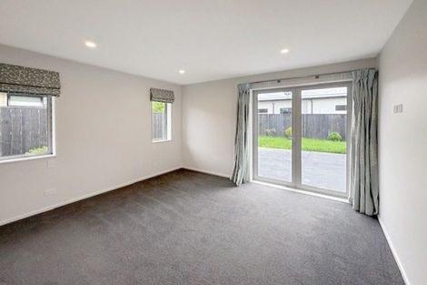 Photo of property in 7 Lewis Close, Rangiora, 7400