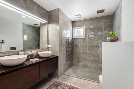 Photo of property in 10 Suffolk Street, Arrowtown, 9302
