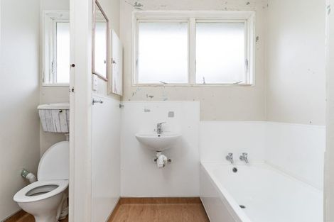 Photo of property in 22 Besant Place, Avondale, Christchurch, 8061