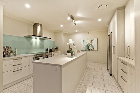 Photo of property in 36 Sapperton Drive, Henderson, Auckland, 0612