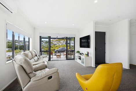 Photo of property in 10a Polestar Lane, Whitby, Porirua, 5024