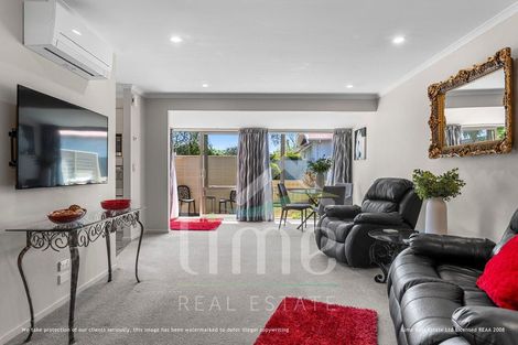 Photo of property in 3 Reeves Road, Rangiora, 7400