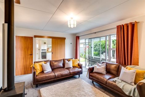 Photo of property in 2/39 Cassino Crescent, Onekawa, Napier, 4110