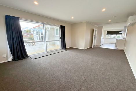 Photo of property in 16 Burns Street, Tawhero, Whanganui, 4501