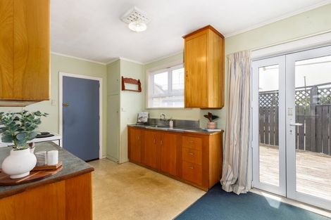 Photo of property in 30 Lucas Street, Riversdale, Blenheim, 7201