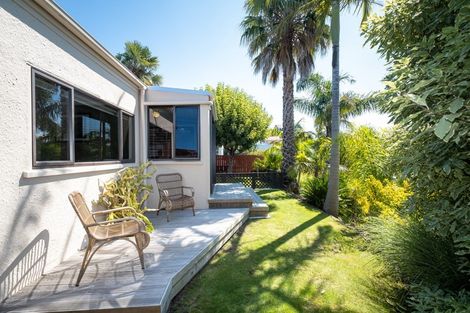 Photo of property in 61 Napier Terrace, Hospital Hill, Napier, 4110