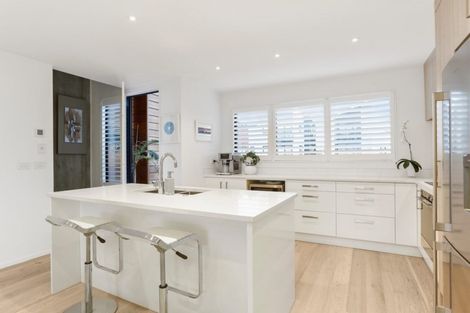 Photo of property in 84 Hobsonville Point Road, Hobsonville, Auckland, 0616