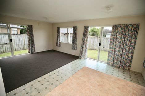 Photo of property in 8a Le Quesne Place, Fairfield, Hamilton, 3214