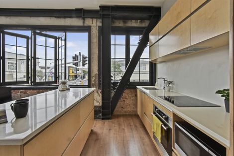 Photo of property in 1/143 Great South Road, Papakura, 2110