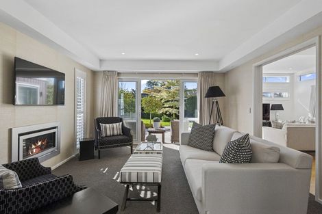 Photo of property in 128 Fendalton Road, Fendalton, Christchurch, 8052