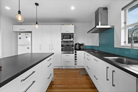 Photo of property in 22 Arthur Hobson Avenue, Pirimai, Napier, 4112