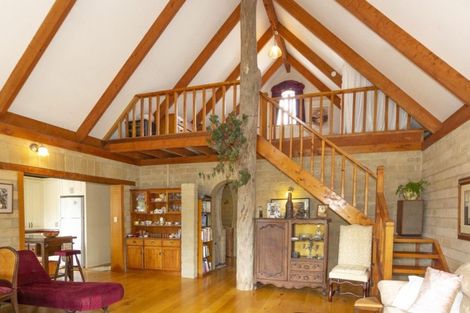 Photo of property in 280 Inland Road, Helensville, 0875