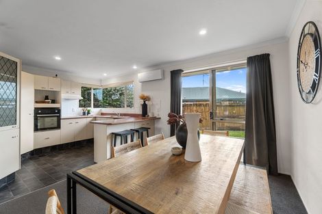 Photo of property in 6 Antrim Place, Nawton, Hamilton, 3200