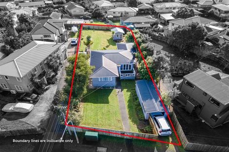Photo of property in 7 Harrington Road, Henderson, Auckland, 0610