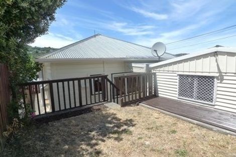 Photo of property in 38 Eden Street, Island Bay, Wellington, 6023