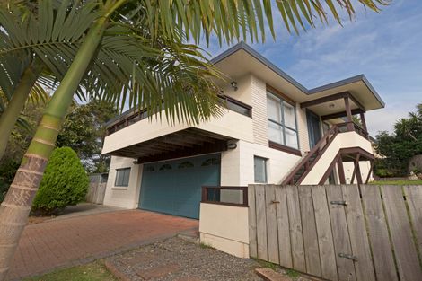 Photo of property in 27 Milan Drive, Glen Eden, Auckland, 0602