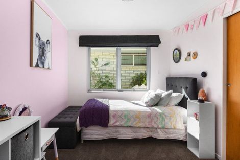 Photo of property in 14 D'arcy Place, Taradale, Napier, 4112