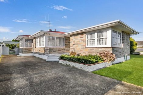 Photo of property in 2 Winchester Street, Levin, 5510
