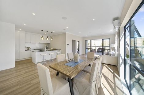 Photo of property in 5 Eastfield Avenue, Flat Bush, Auckland, 2019
