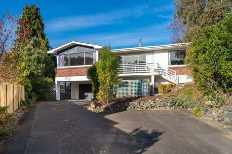 Photo of property in 18 Colquhoun Street, Glenross, Dunedin, 9011