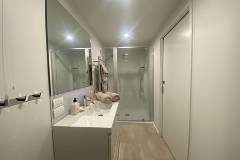 Photo of property in 9 Cypress Court, Kelvin Heights, Queenstown, 9300