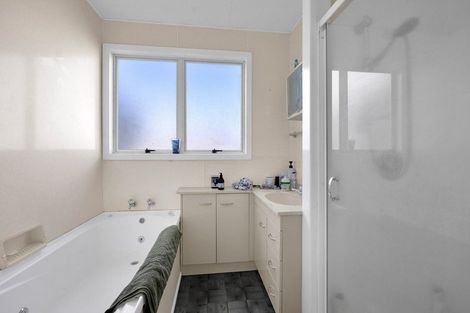 Photo of property in 2 Tawa Street, Hawera, 4610