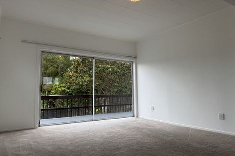 Photo of property in 16 Cheval Drive, Totara Vale, Auckland, 0629