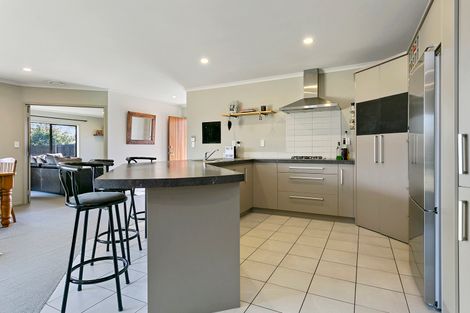 Photo of property in 24 Jasmine Place, Cambridge, 3434