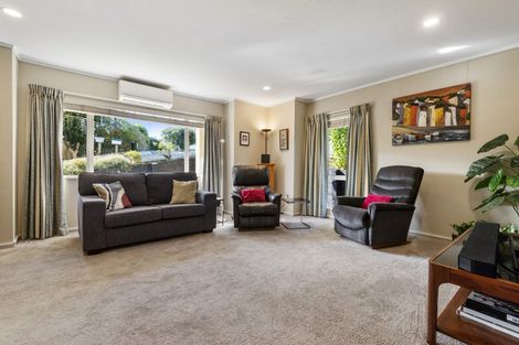 Photo of property in 1/31 Taroka Close, Pinehill, Auckland, 0632