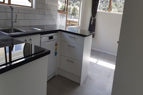 Photo of property in 2/73 Eskdale Road, Birkdale, Auckland, 0626