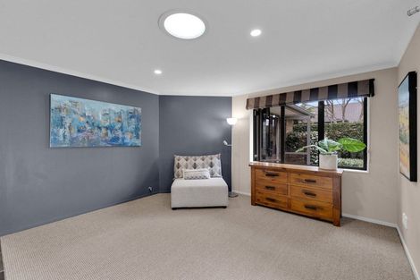 Photo of property in 48 Wiltshire Drive, Huntington, Hamilton, 3210