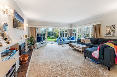 Photo of property in 110 Mellons Bay Road, Mellons Bay, Auckland, 2014