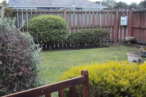 Photo of property in 122 Effingham Street, North New Brighton, Christchurch, 8083