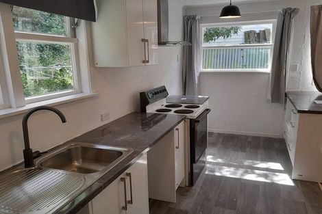 Photo of property in 157 Parkvale Road, Karori, Wellington, 6012