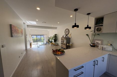 Photo of property in 3 Moki Place, Long Bay, Auckland, 0630