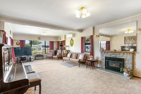 Photo of property in 11 Moor Avenue, Te Atatu Peninsula, Auckland, 0610