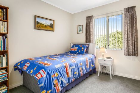 Photo of property in 63 Joseph Banks Drive, Whitby, Porirua, 5024