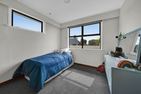 Photo of property in 17 Murray Avenue, Hawera, 4610