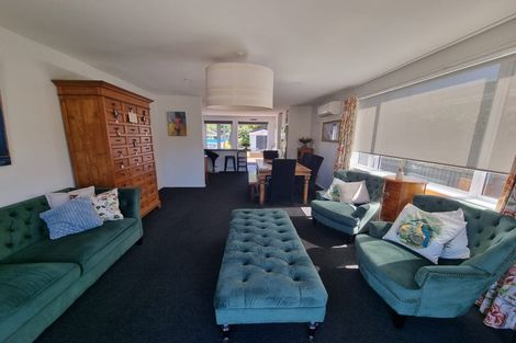 Photo of property in 33 Searells Road, Strowan, Christchurch, 8052
