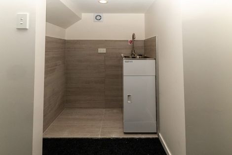 Photo of property in 8/116 Colwill Road, Massey, Auckland, 0614